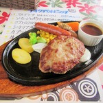 恵比寿屋 トラットリア - ハンバーグとソーセージ。1166円