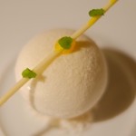 Le Bénaton - [b:メレンゲのシェル
            レモンとココナッツ]