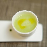 Le Bénaton - グリーントマトのガスパチョ