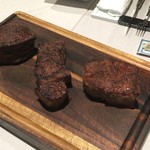 神戸牛炉釜炭焼ステーキ IDEA - お肉が焼けました＼(^o^)／
