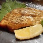 居酒屋たちばな - 鯛の素揚げ。河内屋はこの料理の伝道師。