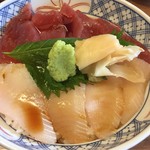 磯丸水産 - まぐろ2色丼(ご飯大盛)