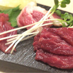 Sumiyaki Semmon Hitotoki - 馬刺し3種盛り  1200円