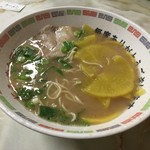 丸星ラーメン - 沢庵投入