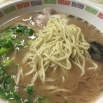 丸星ラーメン - 麺出し