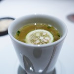 Ristorante Due Fiori - 雉と鶏節のブロード アイナメ 冬瓜 タラゴン 