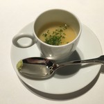 レフェルヴェソンス - おばあちゃんの味～　ちいさな茶碗蒸し、鴨とふじつぼのコンソメ、おろし立て山葵