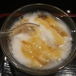 ヌワラ カデ - デザート：冷たいヨーグルト