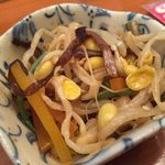Izakaya Sen - sen:お通しの優しいおふくろの味の和え物