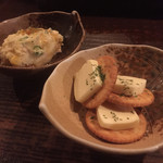 麦酔亭 - お通し2品