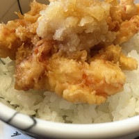 てんぷら天松 日本橋店 - 掻き揚げはご飯に載せて天丼にしていただきました