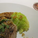 レフェルヴェソンス - 甘鯛のポワレ、たけのこ、縮緬（ちりめん）キャベツ、木の芽
      