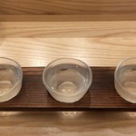 魚のおいしさを伝道する店 春代 - 利き酒セット（左：東一、中：惣花、右：加賀鳶）