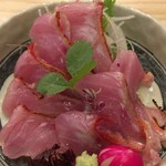 魚のおいしさを伝道する店 春代 - 房総金目鯛炙り刺身（アップ）