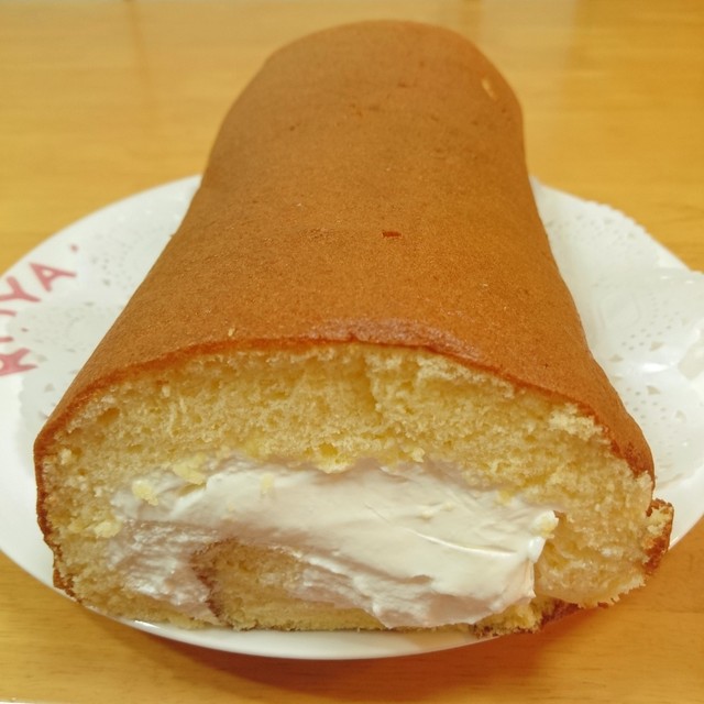 ずっしりとした重さの特大ロールケーキ デリシャス By りす３ かずみ 洋菓子 常陸多賀 洋菓子 その他 食べログ