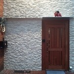 熊の焼鳥106 - 店の外観　外観が変ってます