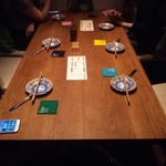 熊の焼鳥106 - 店内　奥は座敷からテーブル席に変ってます