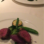 カンブーザ - Secondo Piatto 熊本県産「あか牛」のビステッカ　季節野菜のグリル添え