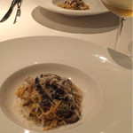 カンブーザ - Primo Piatto パスタ、タヤリン　イタリア産サマーポルチーニのソース