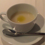 スターター、カリフラワーのスープ