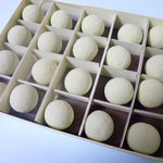 御菓子司 塩芳軒 - 雪まろげ