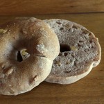 もりのひと - くるみのベーグル  スライス面