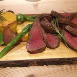 nR table - 島根県産石見ポーク ヒレ肉の柔らかソテー 温かいカポナータ添え