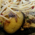 イタリア食堂amico - 揚げ茄子と牛そぼろオイル仕立て長岡かぐら南蛮風味