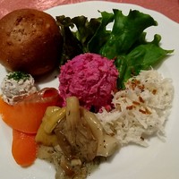Russian Restaurant ROGOVSKI 銀座 - 本日の前菜