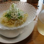 喜一 - 水ら～めんはキンキンに冷えたスープが別に付いて来ます。