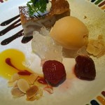 西洋懐石アンシャンテ - デザート盛り合わせ マンゴーシャーベットとリンゴゼリー 希少糖のブラウニューー