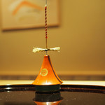 弧玖 - 長刀鉾をイメージされた器
      「2016.07撮影」