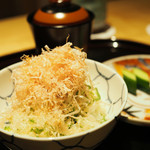 弧玖 - オクラの御飯とたっぷりの鰹節
      「2016.07撮影」