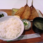 Kakehashi Suisan - アジフライ定食：680円