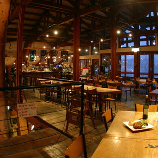 ジョジョズ カフェ&バー_2