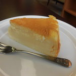 エミーズカフェ - チーズケーキ250円