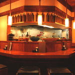 榮料理店 - 裏メニューも楽しめるカウンター席