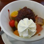 まるまつ - あんみつ380円