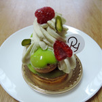 リョウラ - サントノーレ　ピスターシュ