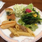 ピッツェリア スカリーノ 201 - パスタ、サラダのビュッフェスタイル