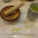 胡麻、お茶