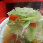 新ちゃん - ちゃんぽん　野菜リフト