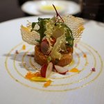 LA TABLE de Joel Robuchon - サーモントラウトのタルタルボムクルスティアンとアネットの香るソース”グラップラックス”