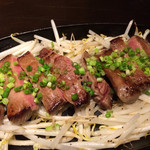 炭火居酒屋 くまさん家 - タンステーキ