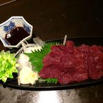 炭火居酒屋 くまさん家 - 馬刺し