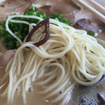 長崎楼 - 2016年7月初旬 麺のアップ。今日はいつもより柔らかめでした。