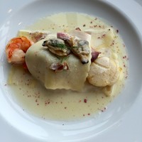 リストランテ・アッティモ - 新鮮な魚介を使ったクリームソースのラビオリが美味し