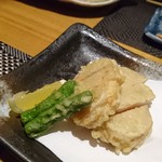 六鮮 - 蓮根と海老はさみ揚げ　756円