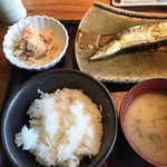 博多もつ鍋 やまや - 秋刀魚定食