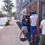 大島 - 10人以上が並ばれています。（日曜11：30）